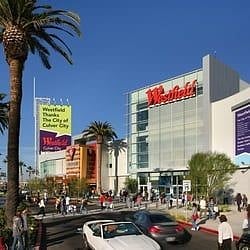 Westfield Shopping Mall 5min away