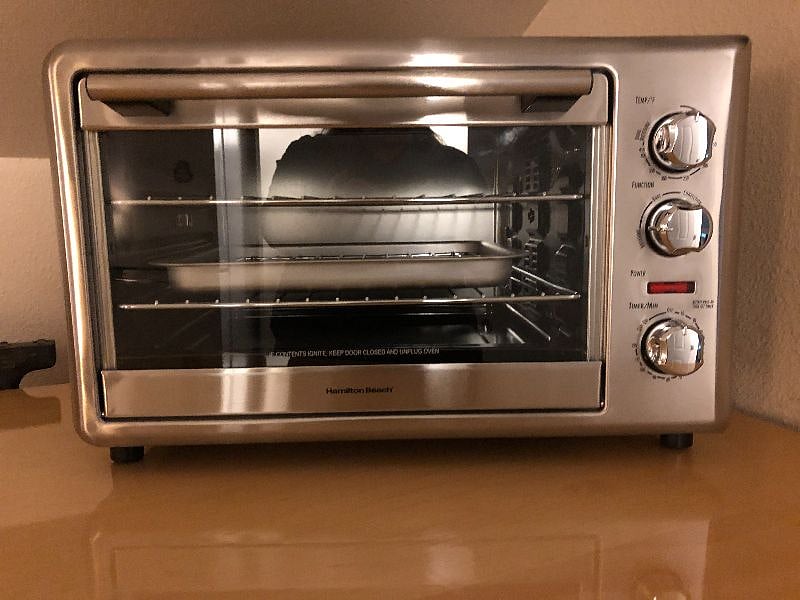 Convection oven large enough for a pizza