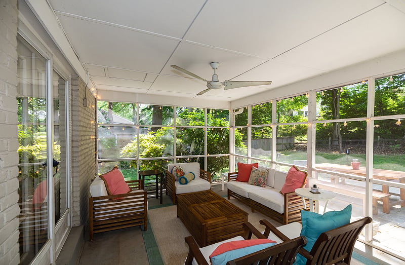 screened in porch