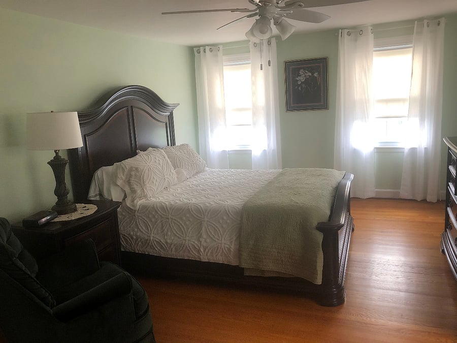 Sagal-Lou Bedroom