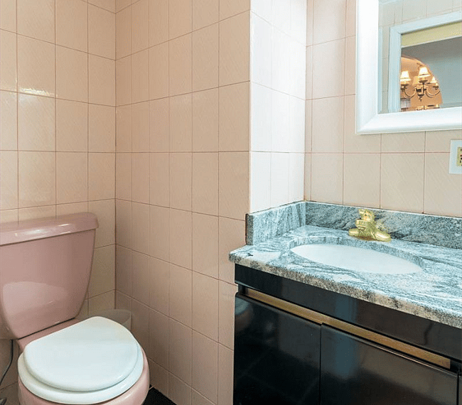 Full bathroom