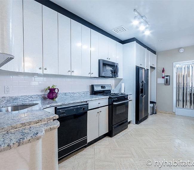 Fully stocked kitchen with updated appliances