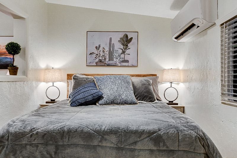 Queen Bed