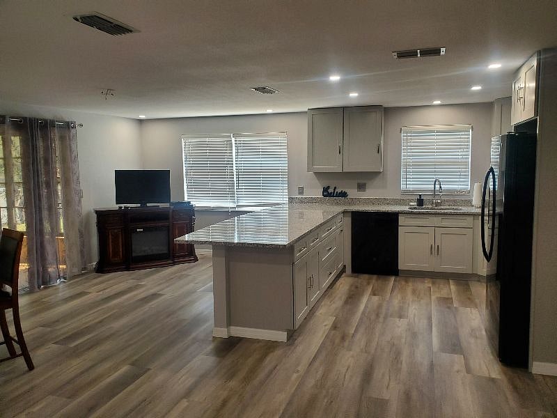 Furnished Finder property 259108_1 photo 3