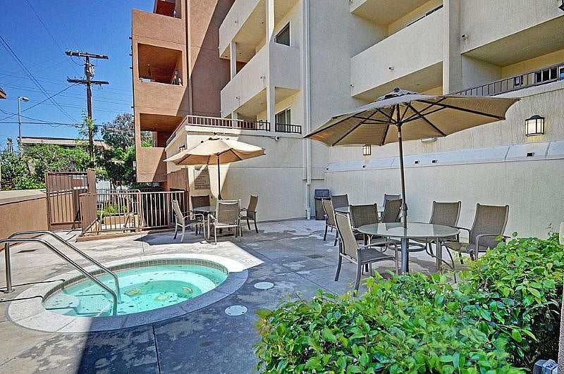 Furnished Finder property 259939_2 photo 17