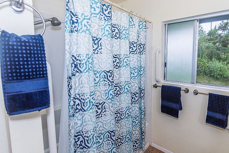 Main Bathroom With Tub/Shower, and large linen closet.