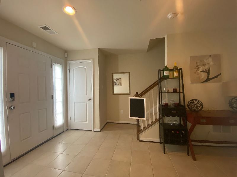 Furnished Finder property 260430_1 photo 10