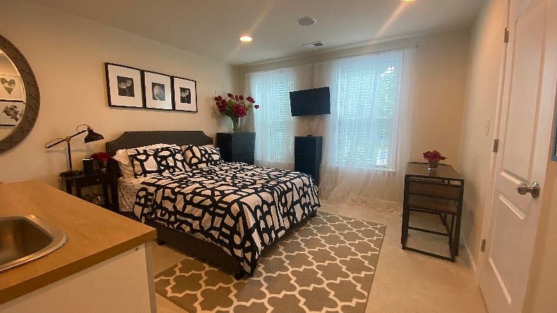 Furnished Finder property 260430_1 photo 7