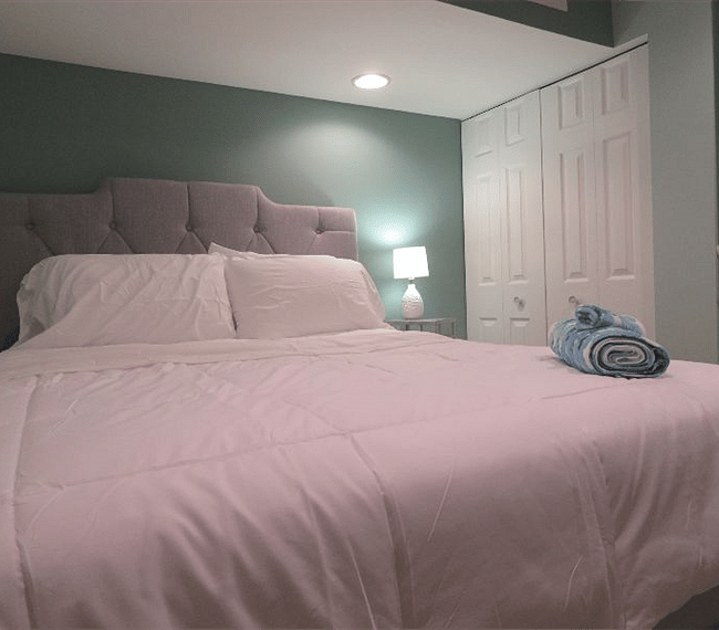 Spacious and clean bed