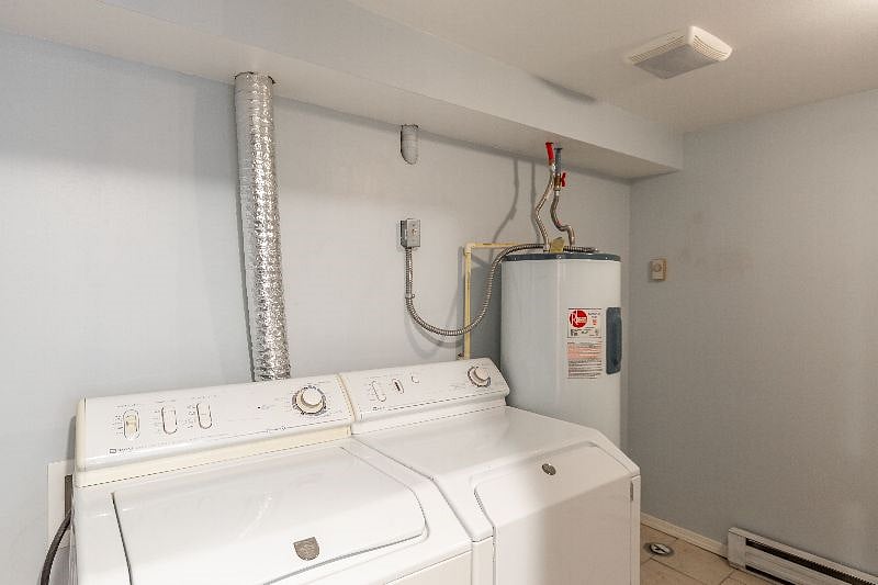 Unit 927B laundry