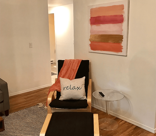 921B living room