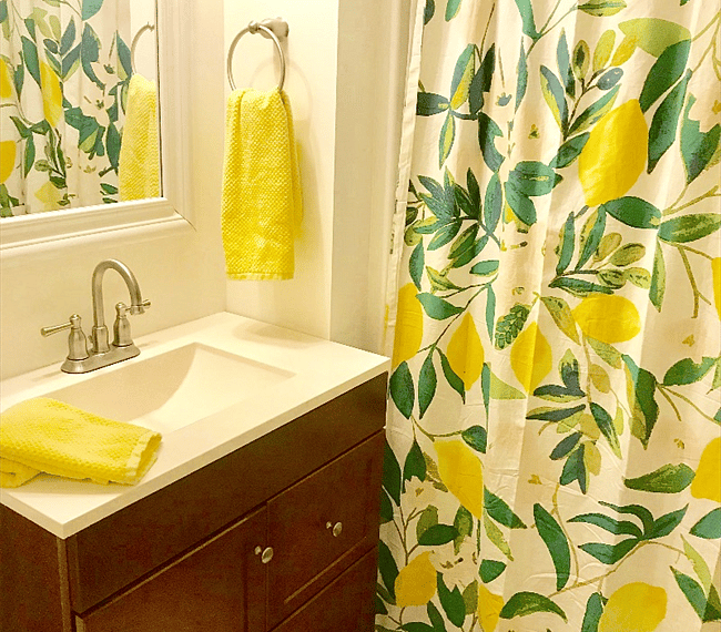 921B bathroom