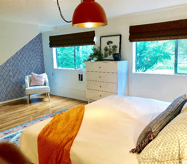 921 B bedroom