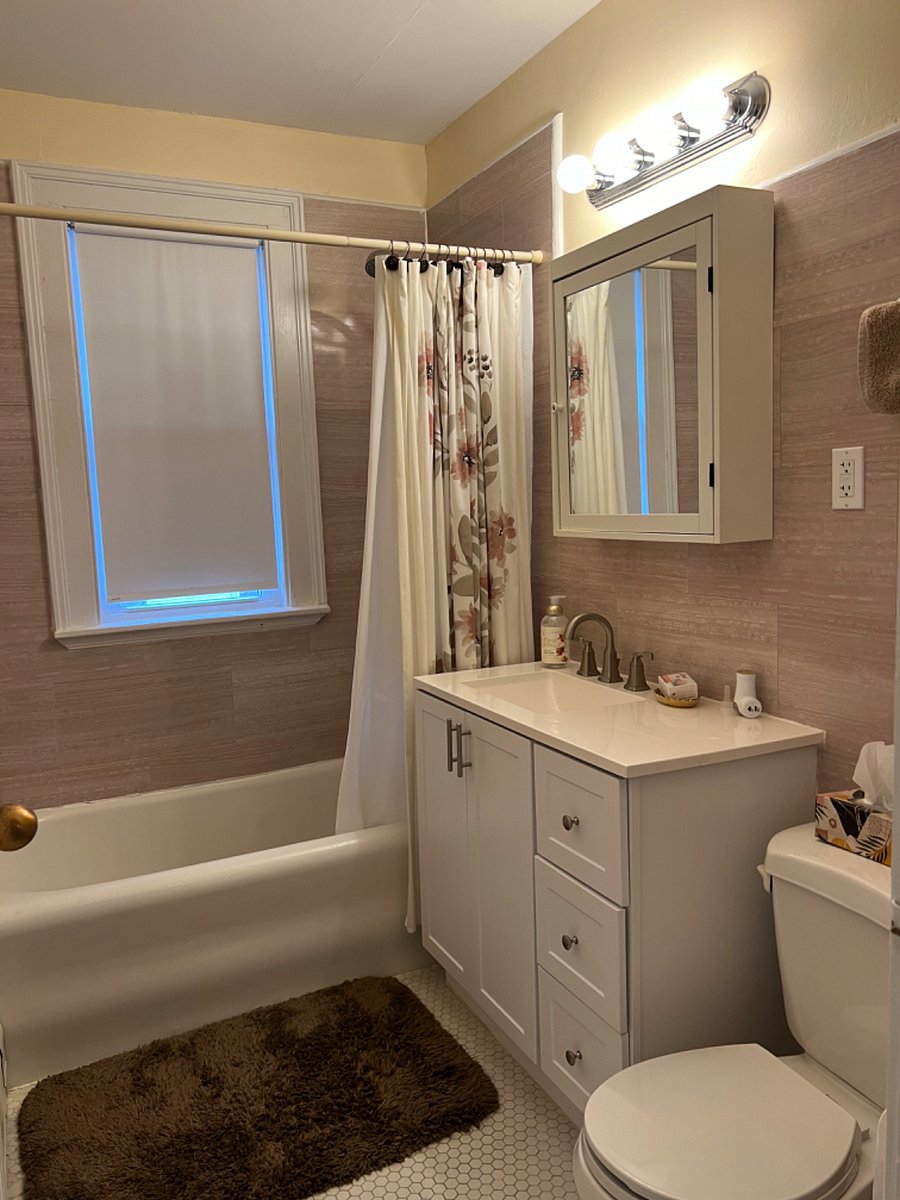 Clean, updated bathroom