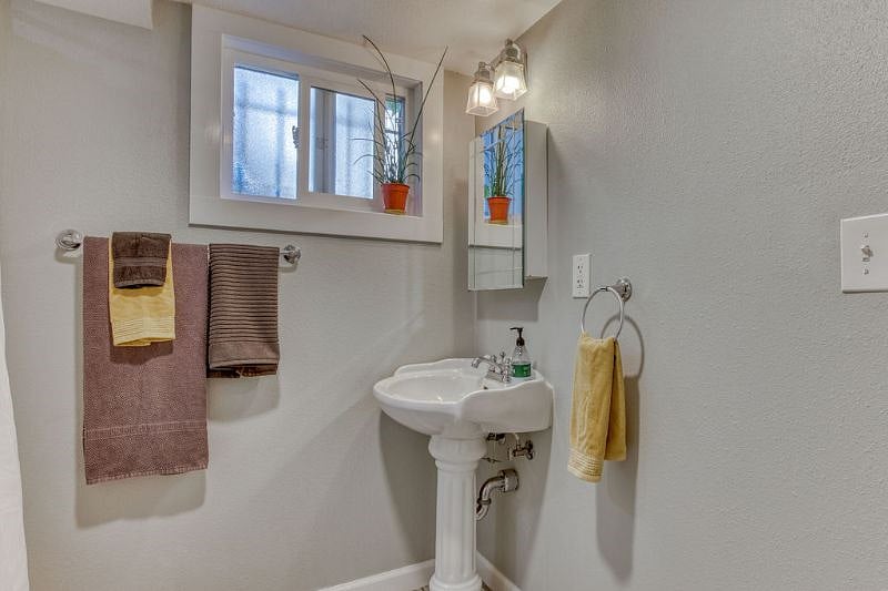 Furnished Finder property 260902_1 photo 18