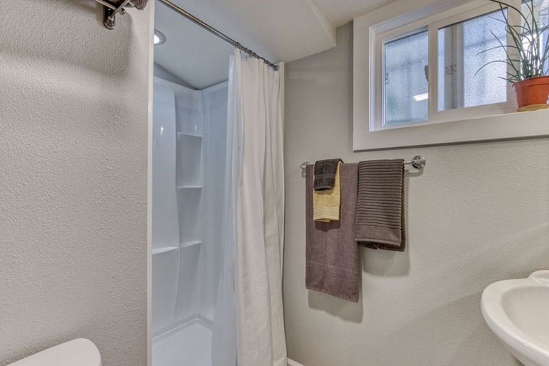 Furnished Finder property 260902_1 photo 19