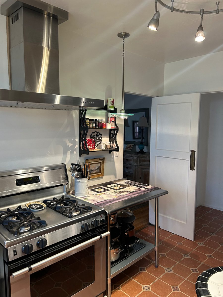 Furnished Finder property 260905_1 photo 11