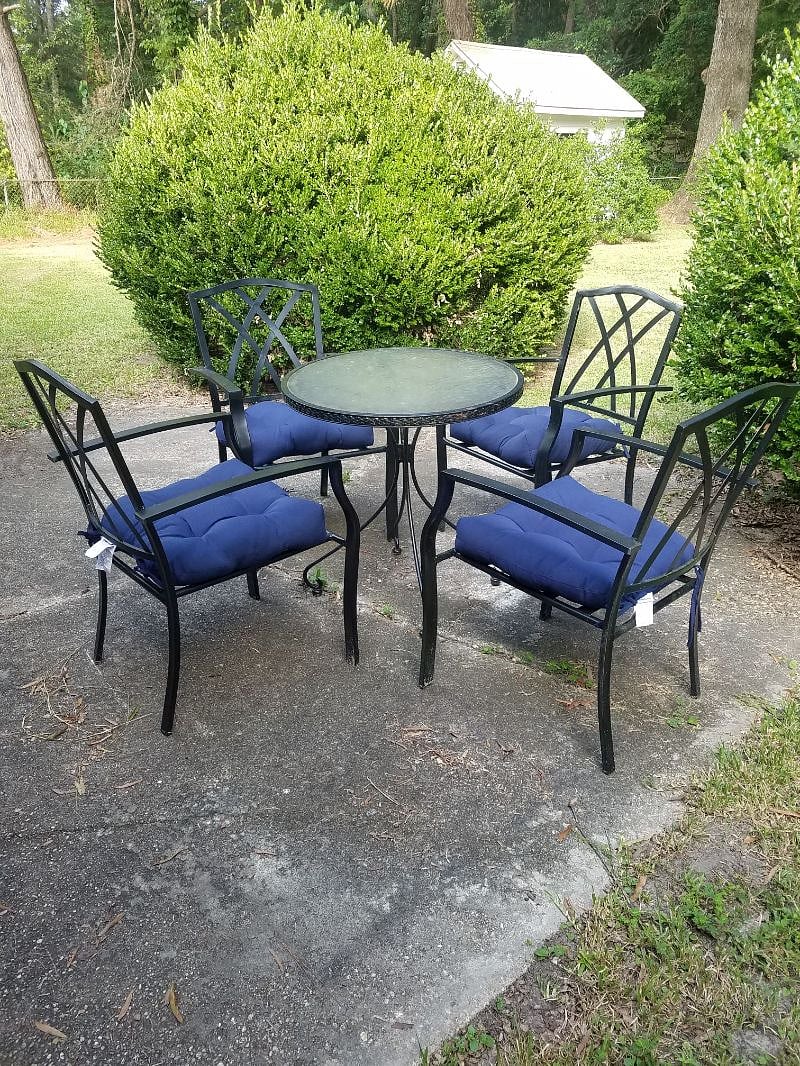 Outdoor patio furniture