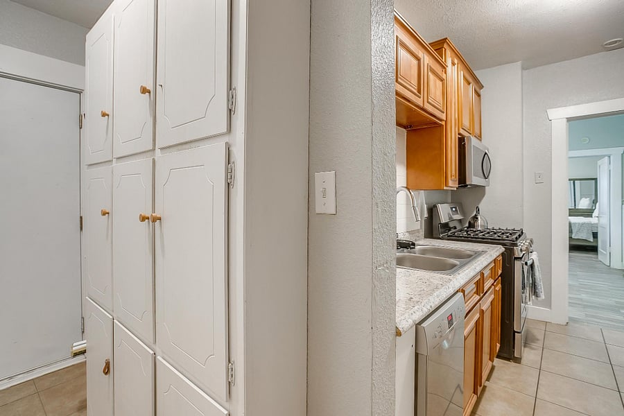 Furnished Finder property 261088_5 photo 11