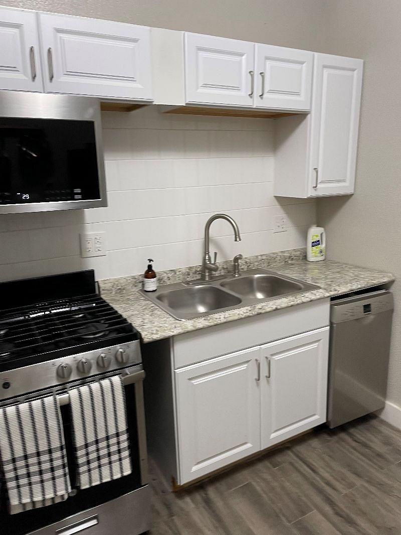 Furnished Finder property 261088_6 photo 4
