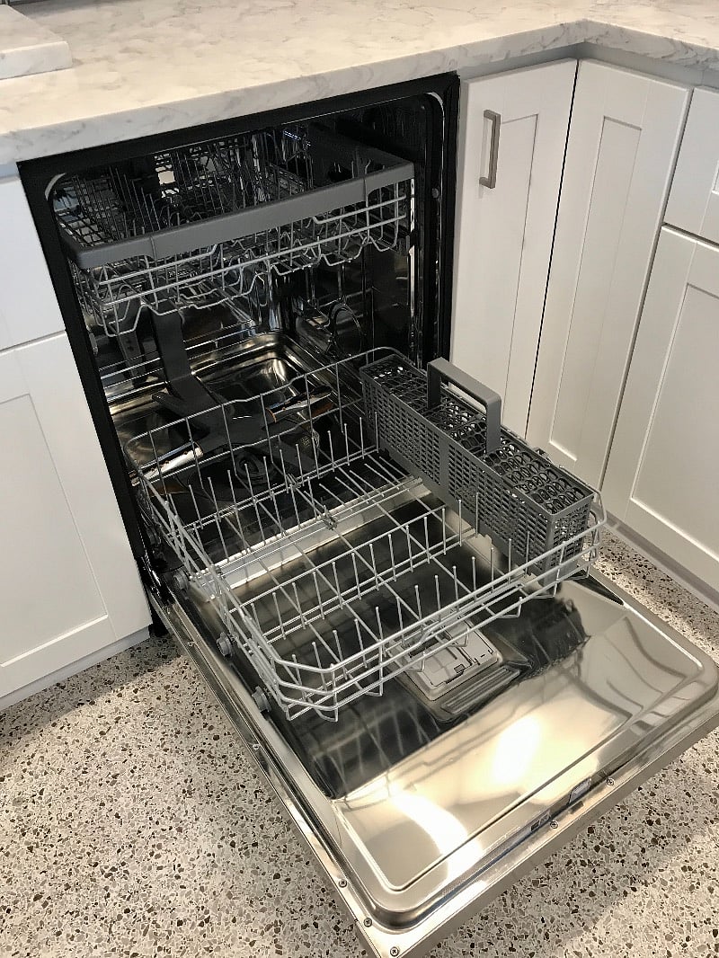 Fill sized Dishwasher