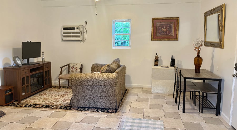 Furnished Finder property 261205_1 photo 6