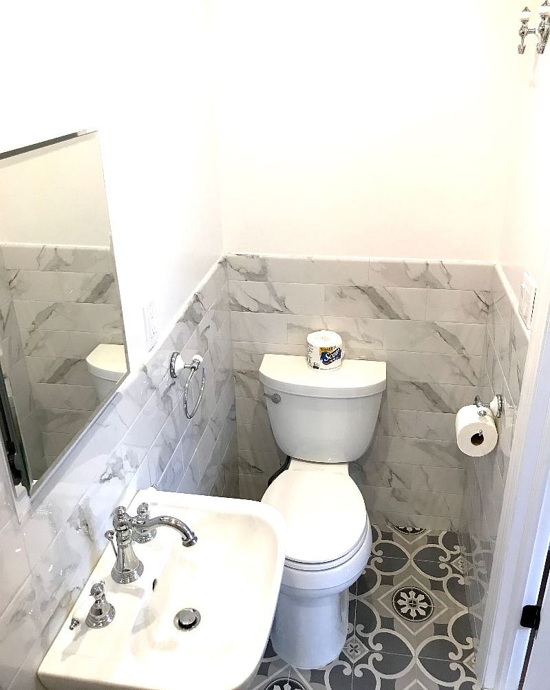 toilet of private bathroom.
*** Private bathroom with room available!!!