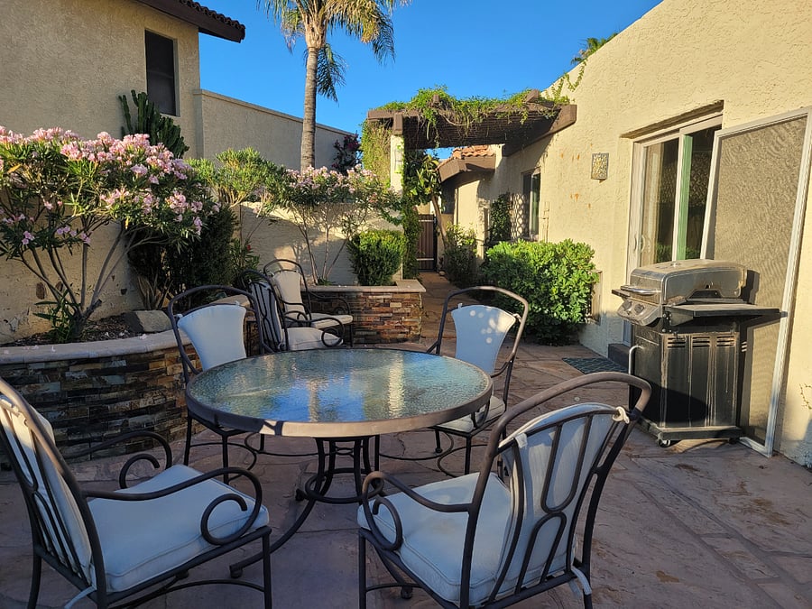Excellent entertainment space outside