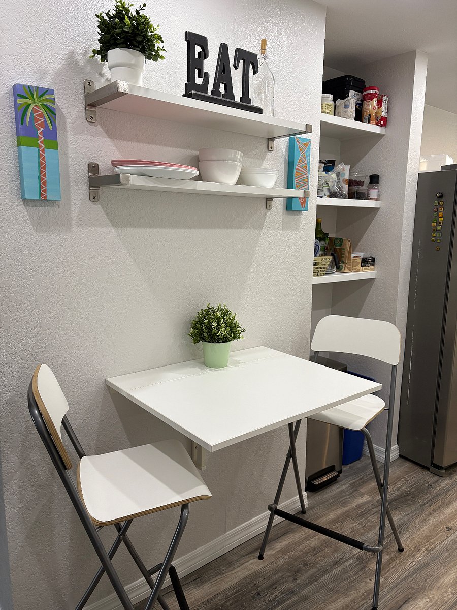 Small eat in kitchen table and stools
