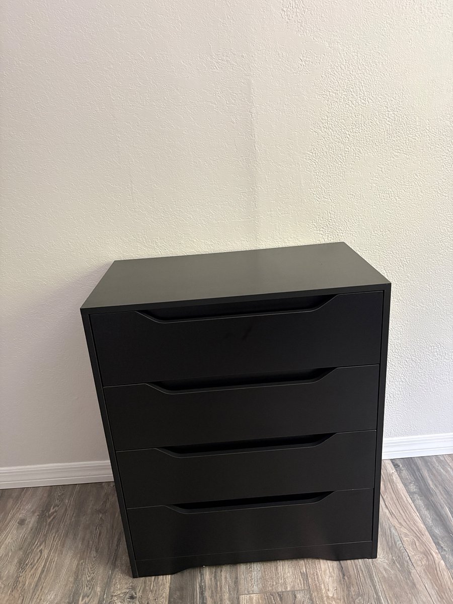 2nd Bedroom dresser