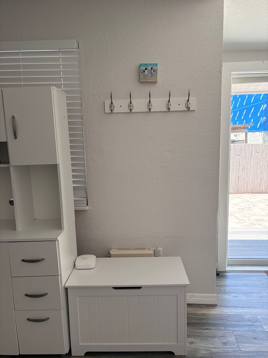 hat/coat rack, bench with storage below