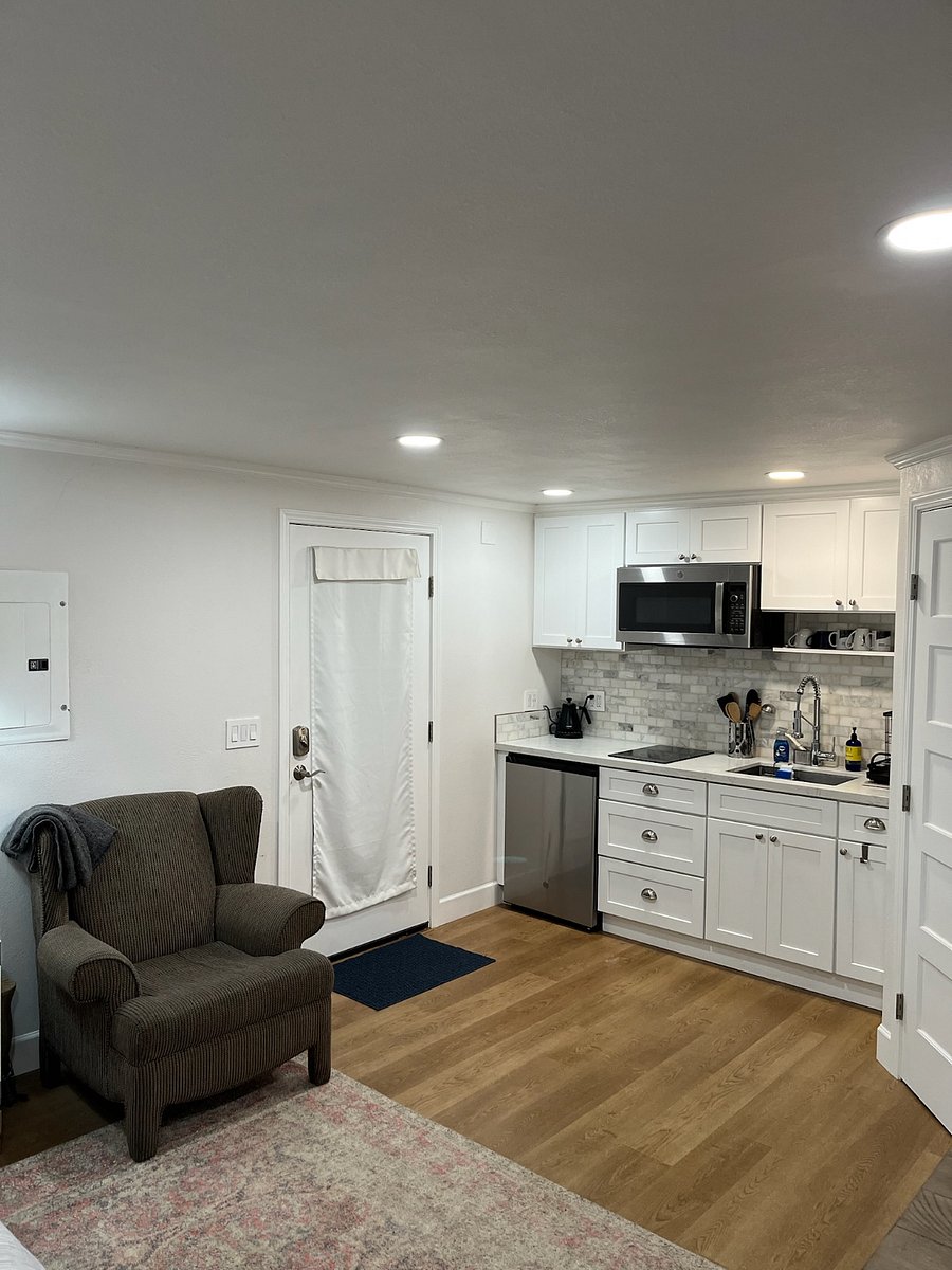Furnished Finder property 261408_1 photo 2