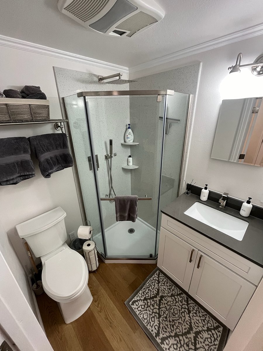 Bathroom with rain shower head