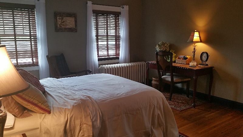 Furnished Finder property 261515_3 photo 1