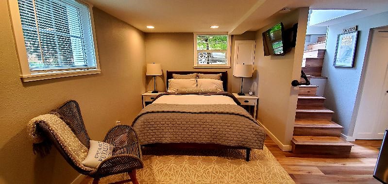 Queen Bed