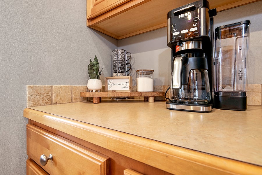Combination pot and pods for your coffee needs.