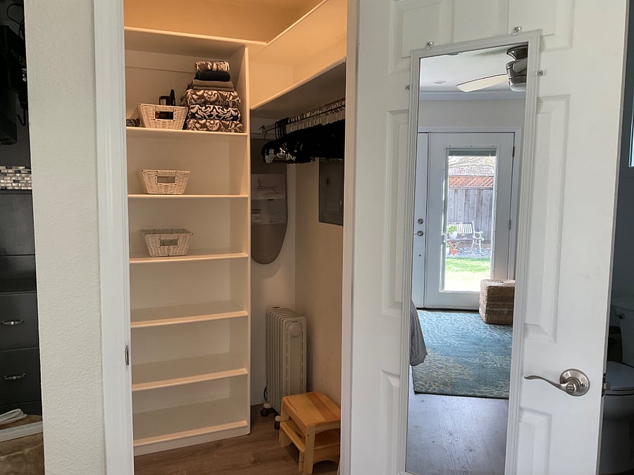 Walk in closet