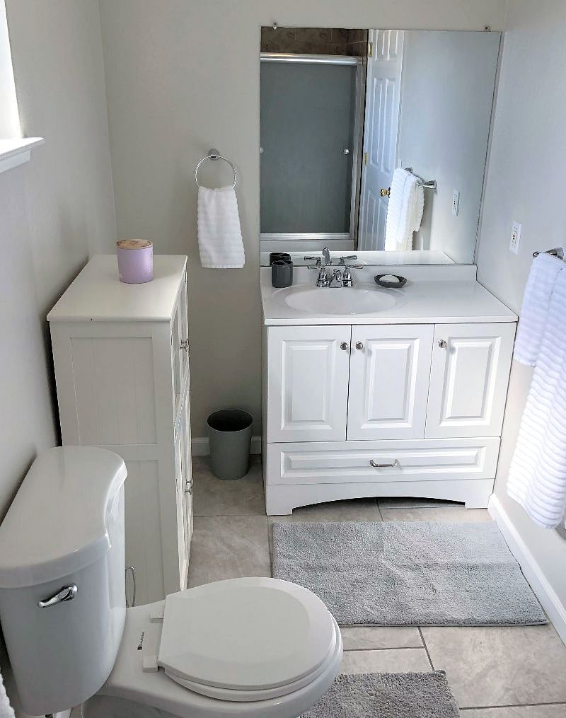 The cottage has a full bathroom, also newly refurbished.
