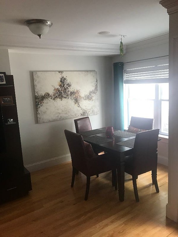 Dining area (windows go to deck)