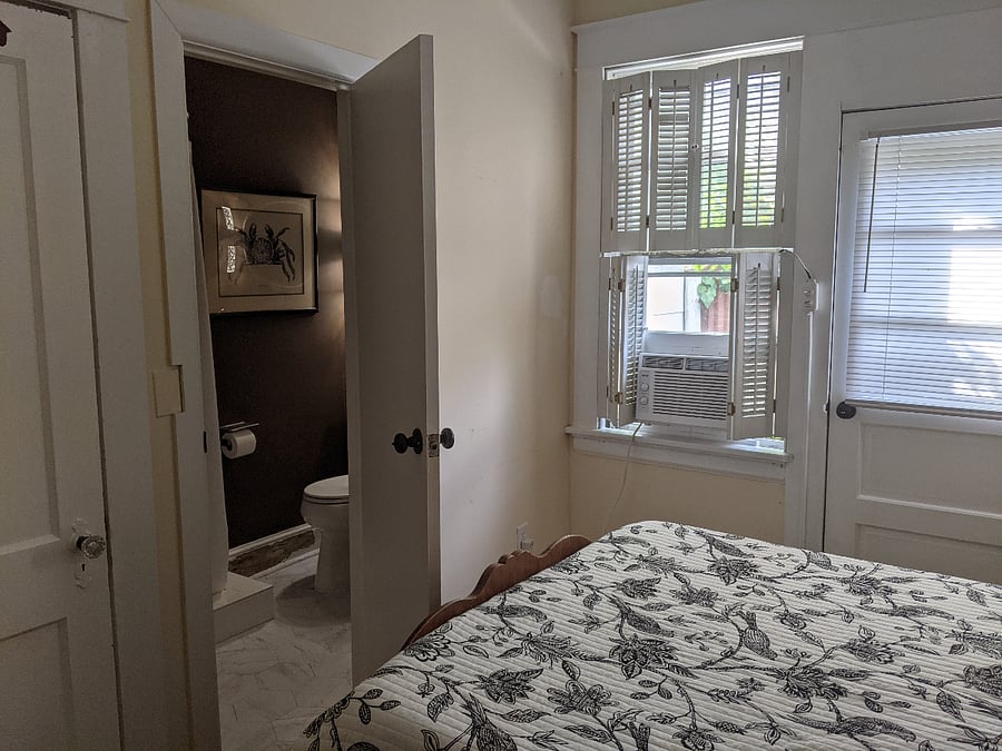 Access to bathroom from bedroom