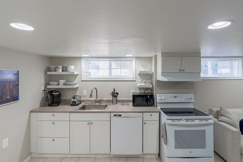 Furnished Finder property 262292_1 photo 3