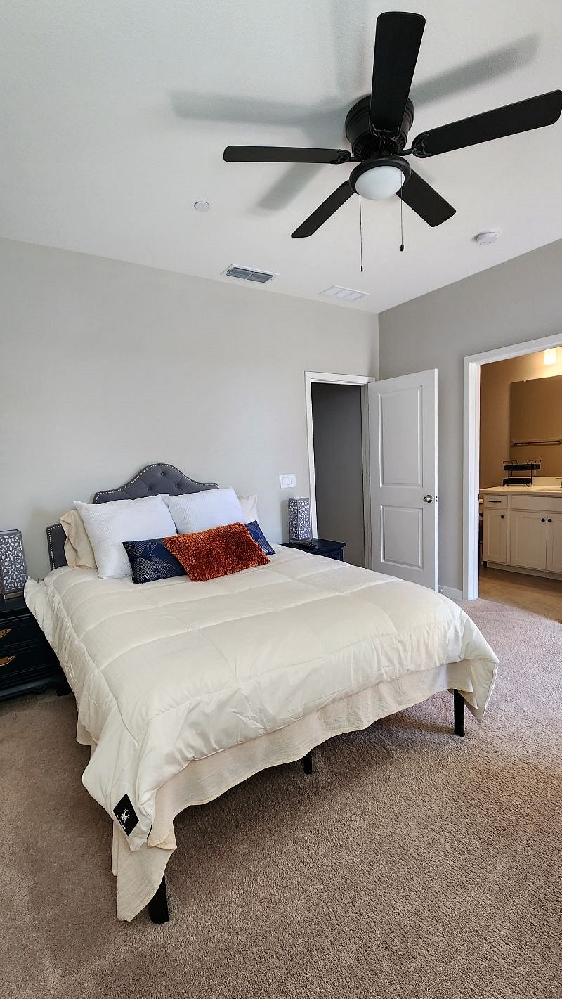 3rd Floor - junior suite
13x13 feet
Private bathroom/walk in closet/balcony with sitting area