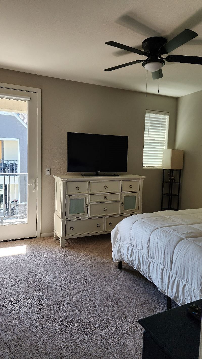 3rd Floor - junior suite
13x13 feet
Private bathroom/walk in closet/balcony with sitting area