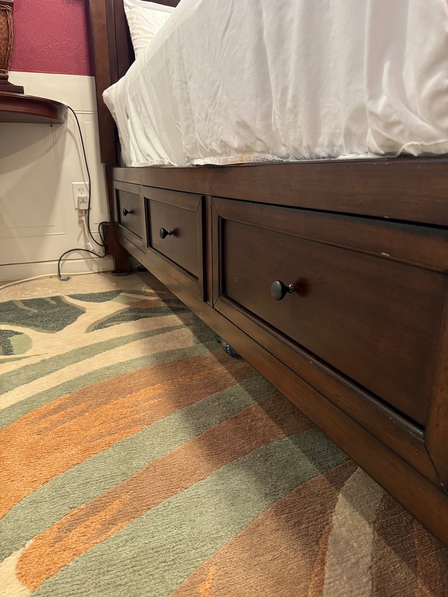 King Size Bed W/6 Large Storage Drawers Underneath For Clothing Etc To Maximize Space!