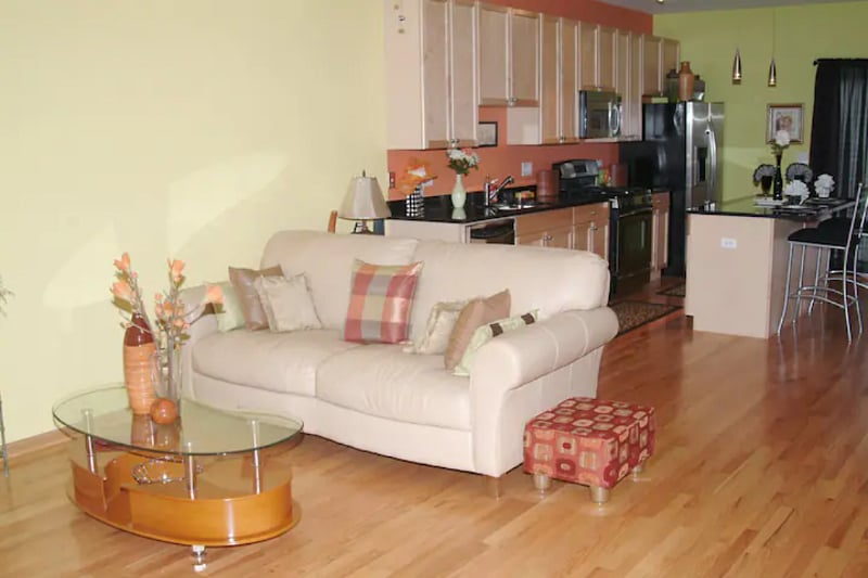 Open Concept Living/Dinning Room