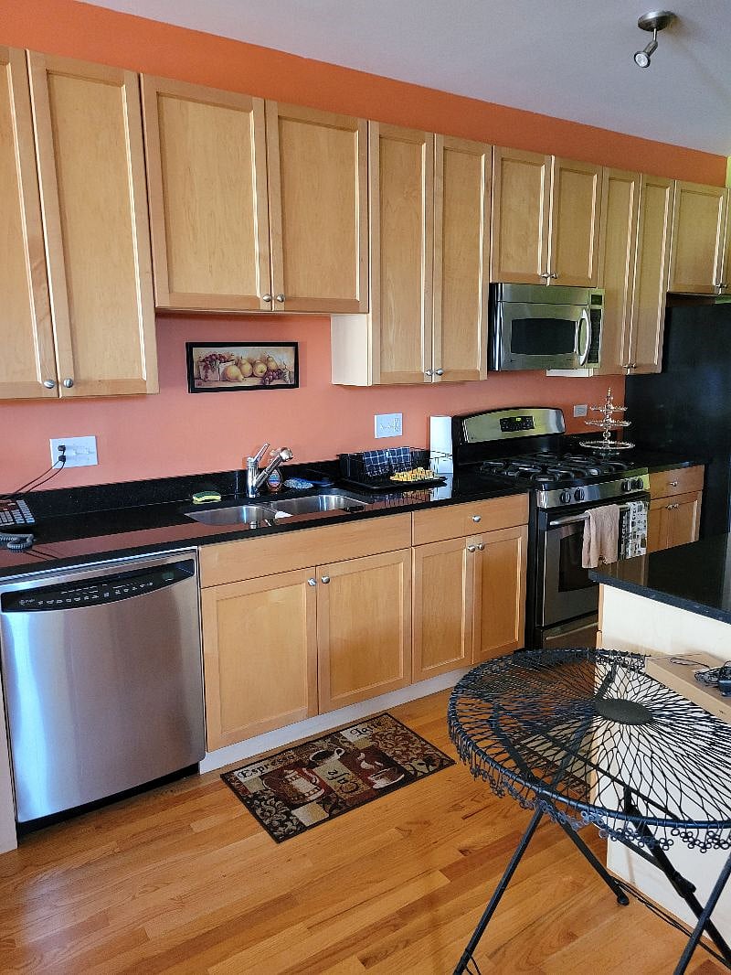 Modern Kitchen with all the basics