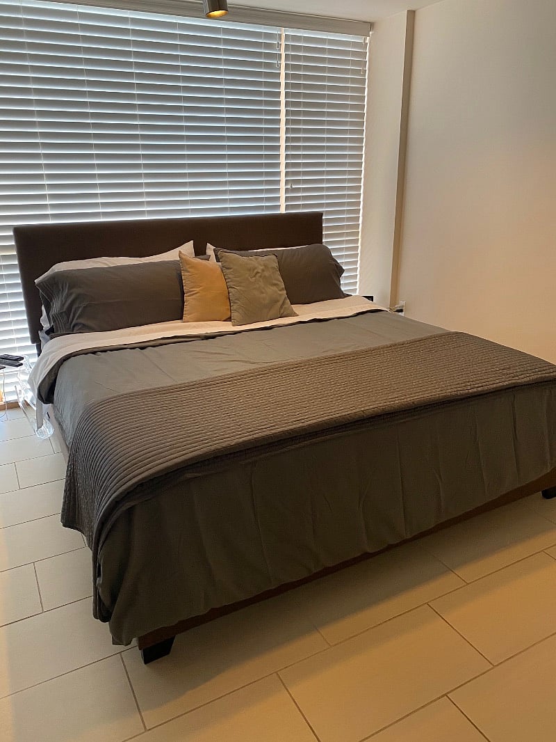 King Size bed facing a TV