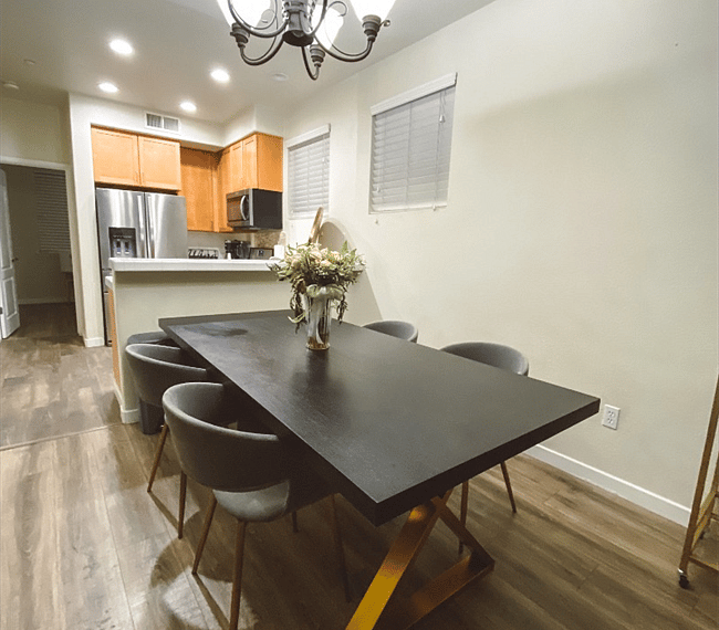 Furnished Finder property 263185_1 photo 3