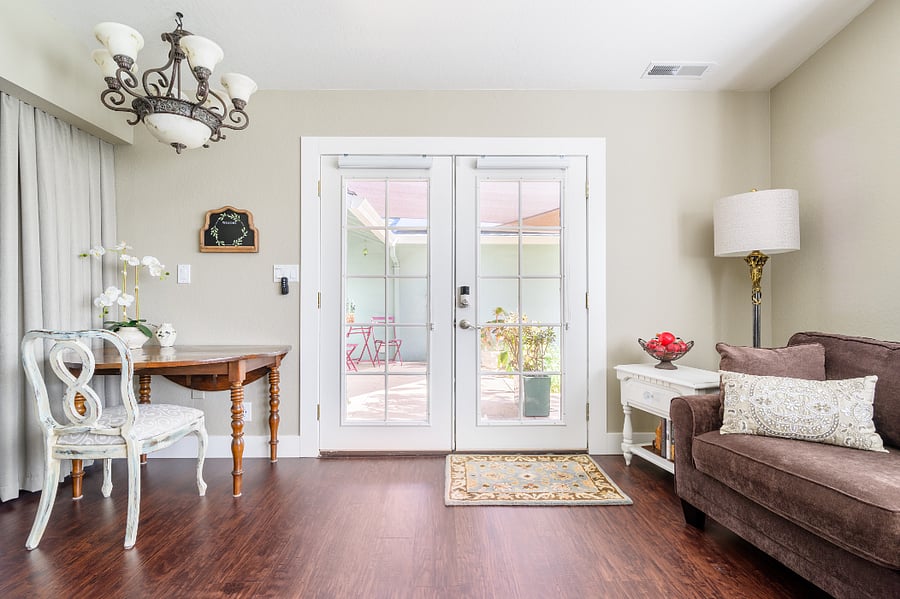 Beautiful easy care flooring, spacious entry from patio. Custom blinds can be adjusted to see view or provide privacy.