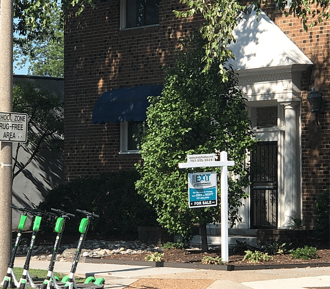 Getting around Ghent is easy on Lime Scooters. $1 to unlock + 15 cents/min.